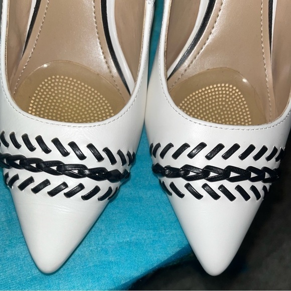 White House Black Market Shoes - White House Black Market Olivia Whipstitch Black White Pumps Heels Size 6M